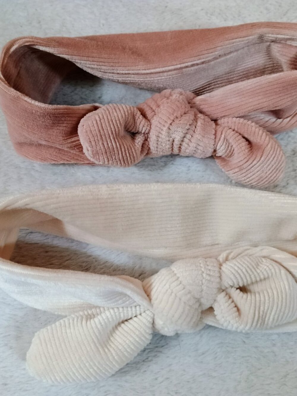 EUC Baby Headbands Sz 0-6M Pink And Cream Ribbed Knit Turban Top Knot Bow